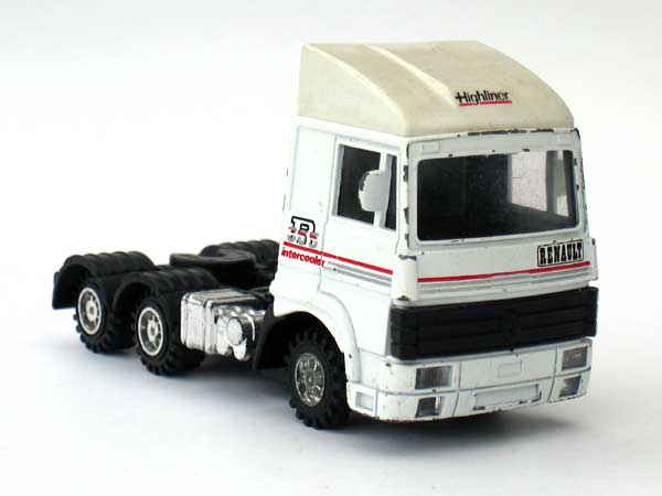 129. Renault R365 Highliner.